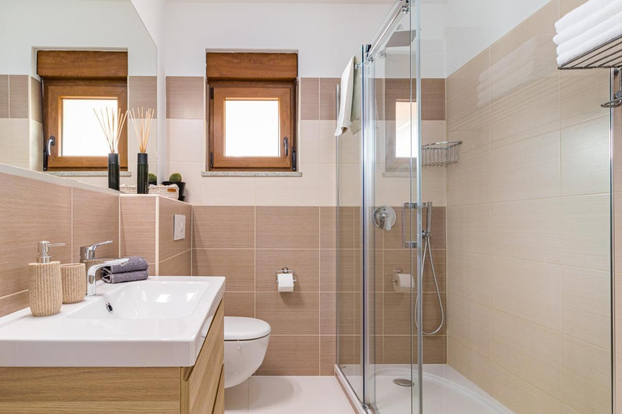 Lovely Istrian Apartment With A Private Swimming Pool And A Charming Garden Баньоле Екстер'єр фото