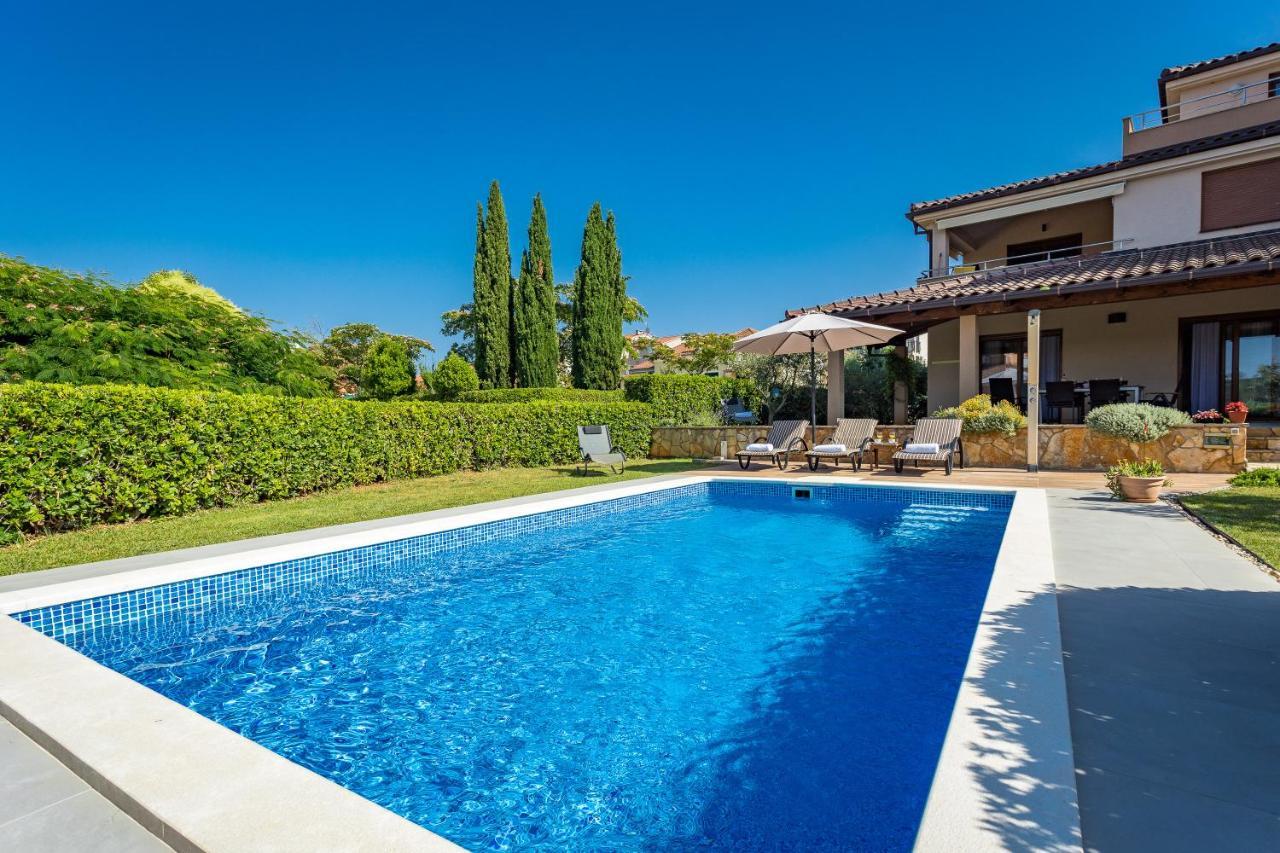 Lovely Istrian Apartment With A Private Swimming Pool And A Charming Garden Баньоле Екстер'єр фото